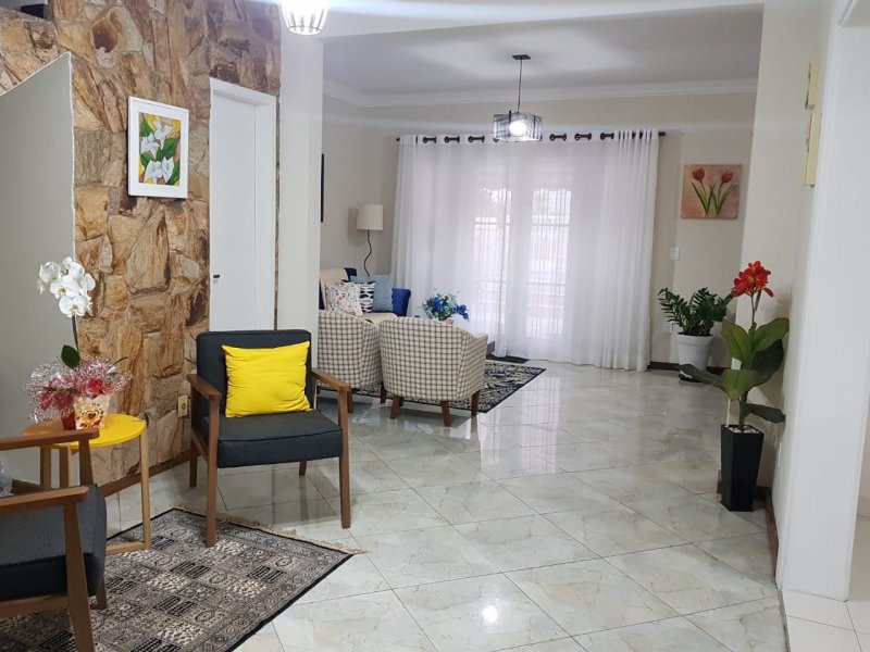 Casa à venda Jardim Santa Genebra com 300m² e 4 quartos por R$ 950.000 - 1866105718-f680dd7c-1430-4fdd-ac02-b674b562c86d.jpeg