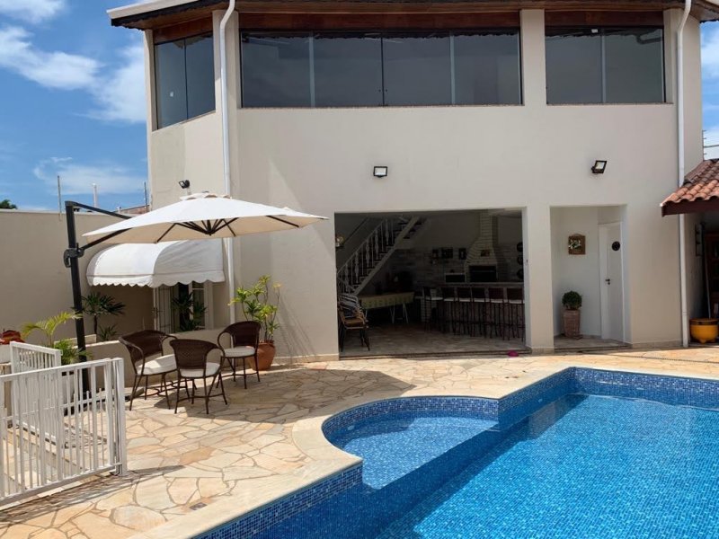 Casa à venda Jardim Santa Genebra com 300m² e 4 quartos por R$ 950.000 - 1925042974-17bc5d1e-f803-40ae-9888-d22160961364.jpeg