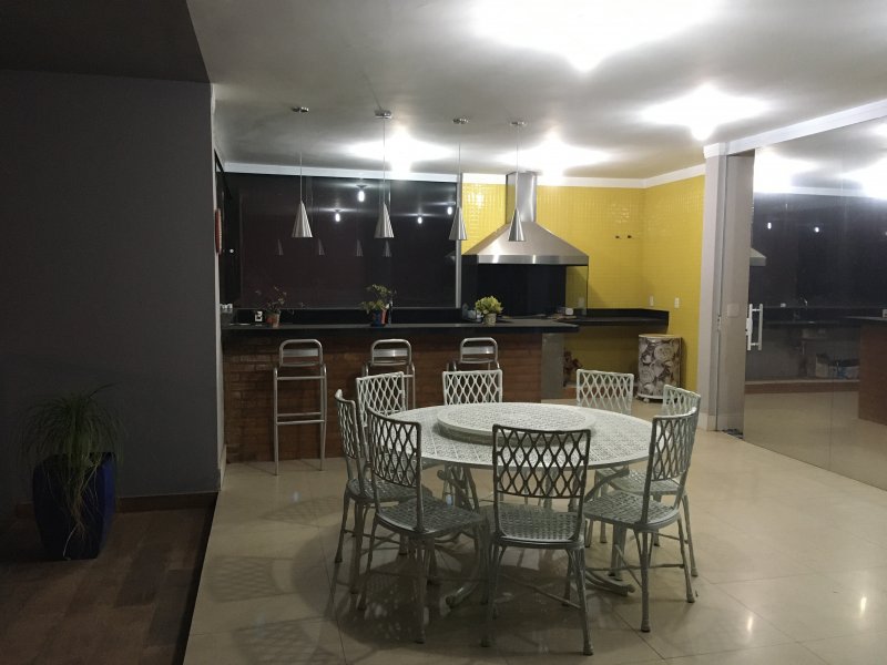 imóvel com 293m² - Parque Residencial Nova Holanda - Holambra