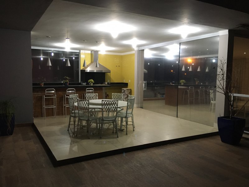imóvel com 293m² - Parque Residencial Nova Holanda - Holambra