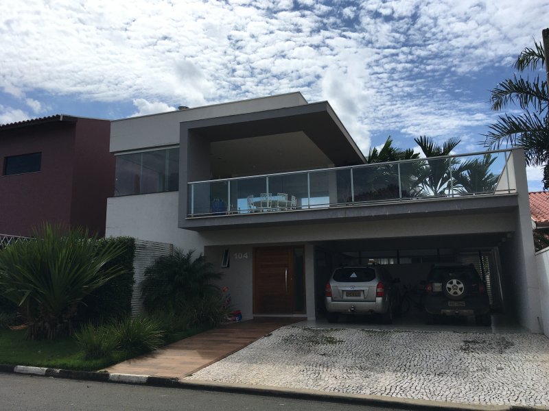 imóvel com 293m² - Parque Residencial Nova Holanda - Holambra