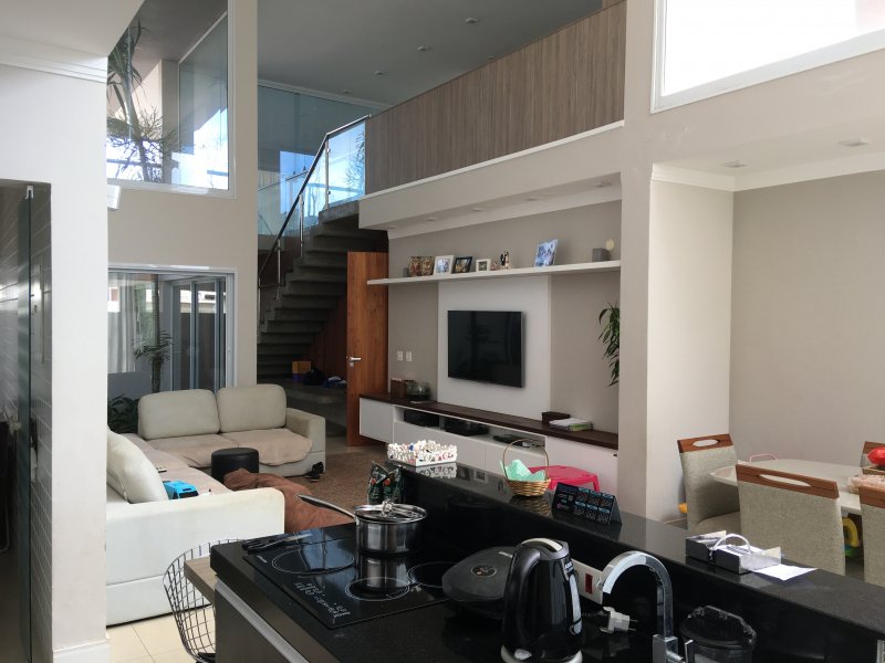 imóvel com 293m² - Parque Residencial Nova Holanda - Holambra