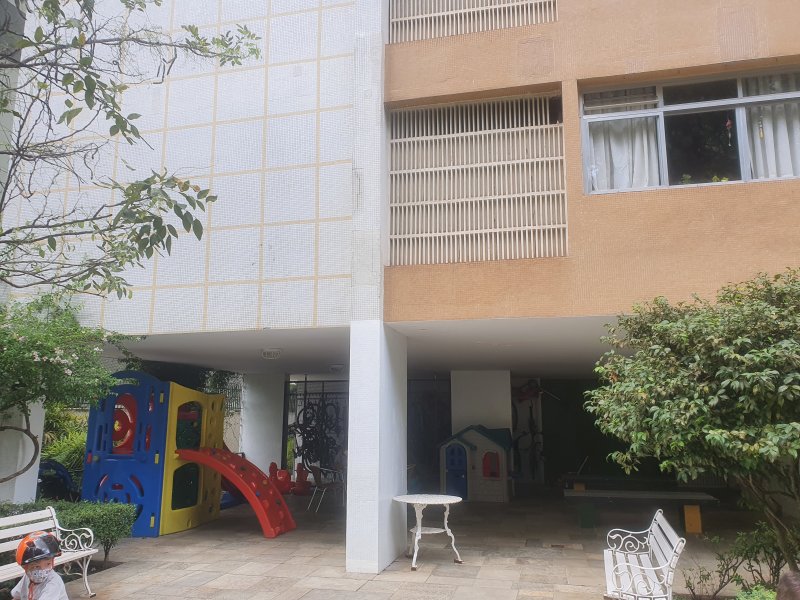 Apartamento à venda Paraíso com 111m² e 2 quartos por R$ 750.000 - 1268575154-parquinho-do-predio.jpg