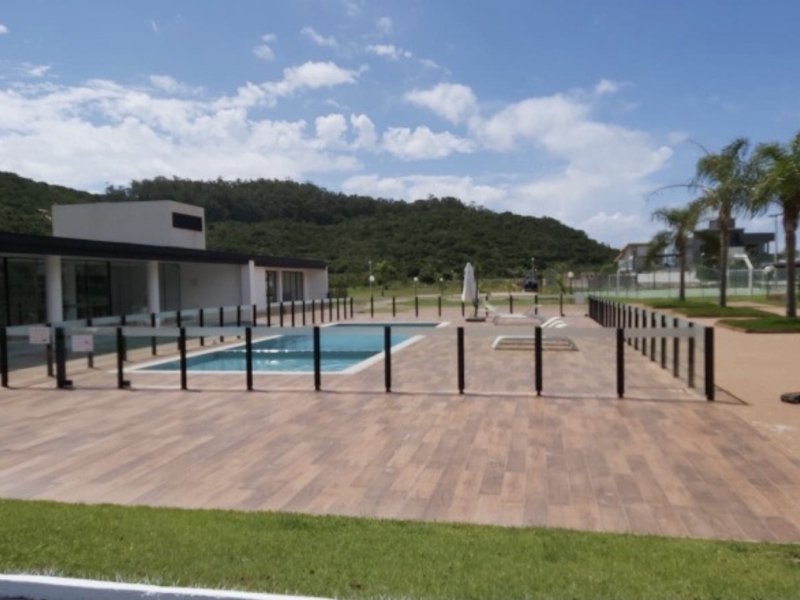 Terreno à venda Ingleses do Rio Vermelho com 913m² e  quartos por R$ 850.000 - 1696319483-d927aedf-2f83-4b8b-85fa-5a5ea93edb58.jpeg