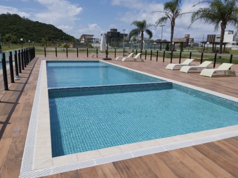 Terreno à venda Ingleses do Rio Vermelho com 913m² e  quartos por R$ 850.000 - 1733681045-ada76c52-8b2d-4cf7-a85c-792735108706.jpeg
