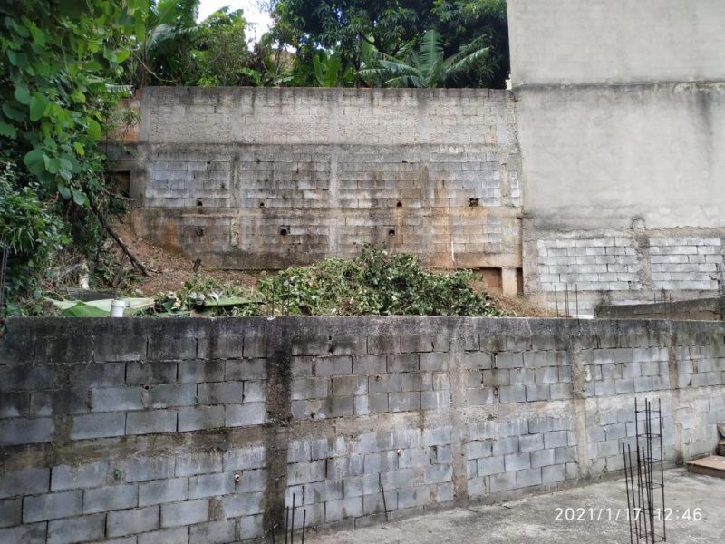 Terreno à venda Bonsucesso com 202m² e  quartos por R$ 200.000 - 1550962040-img-20210323-wa0003.jpg