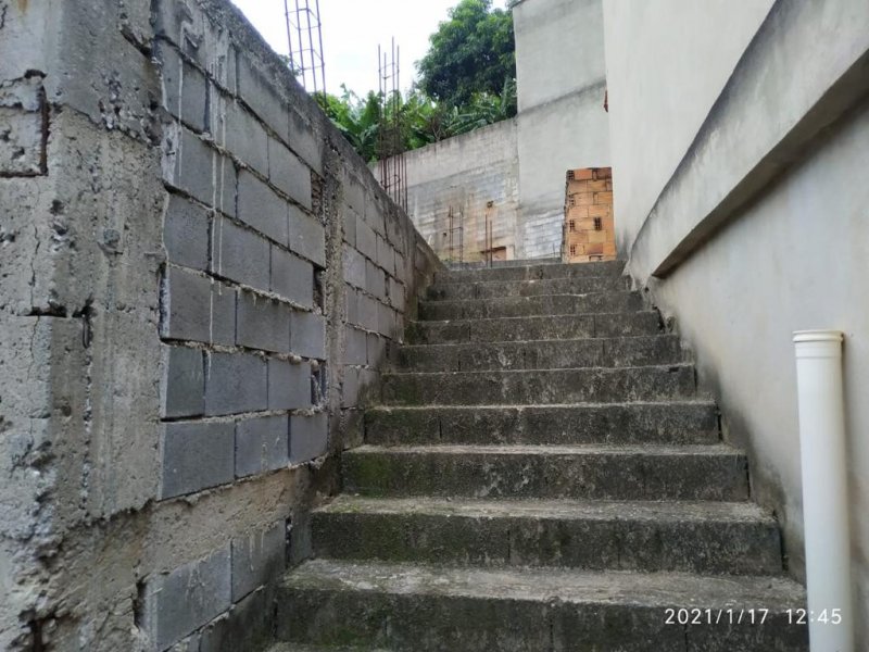 Terreno à venda Bonsucesso com 202m² e  quartos por R$ 200.000 - 698497070-img-20210323-wa0005.jpg