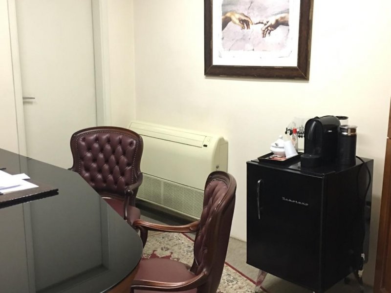 Comercial à venda Centro com 64m² e 1 quarto por R$ 330.000 - 1902269574-sala-09.JPG