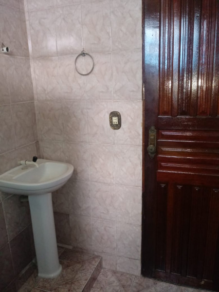 Casa à venda Coelho Neto com 250m² e 5 quartos por R$ 250.000 - 728090697-img-20210325-wa0039.jpg