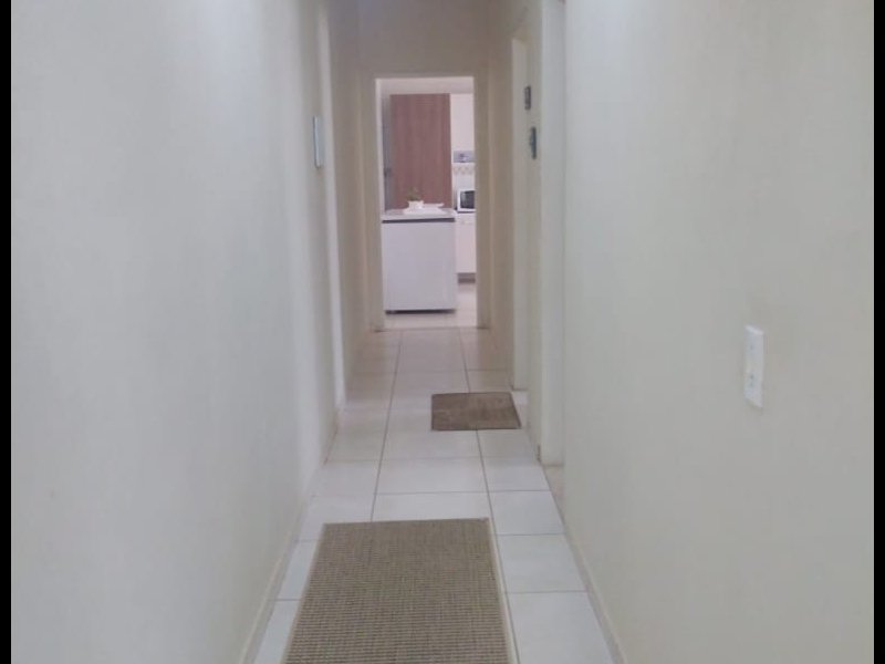 Casa à venda Jardim Graminha 2 com 125m² e 2 quartos por R$ 28.000.000 - 1851068762-corredor-interno-casa-graminha.jpeg