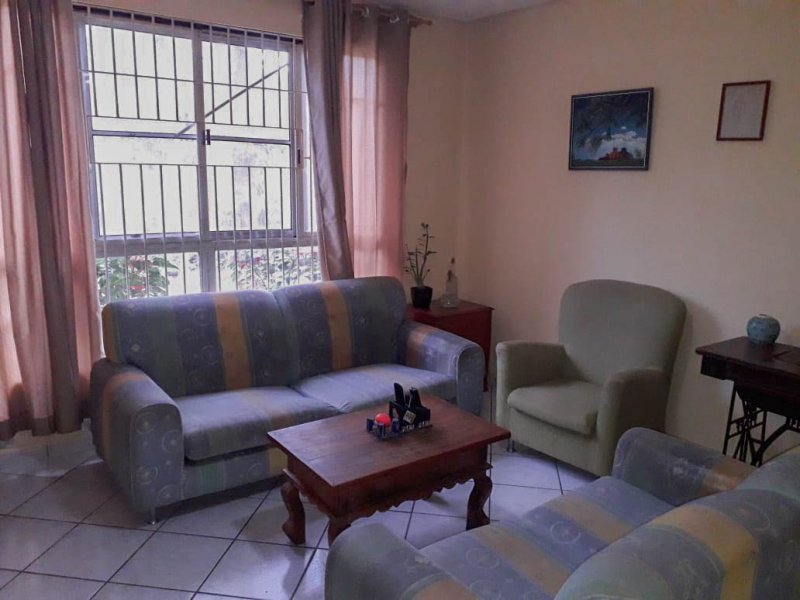 Apartamento à venda Jardim Maua II com 91m² e 3 quartos por R$ 350.000 - 50242059-sala-2.jpg