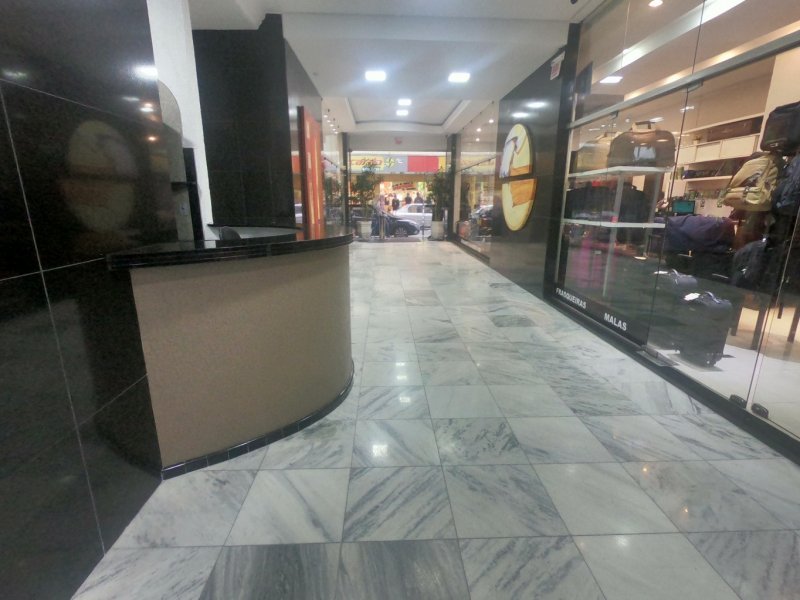 Comercial à venda Centro com 68m² e  quartos por R$ 260.000 - 2035166672-hall.jpg
