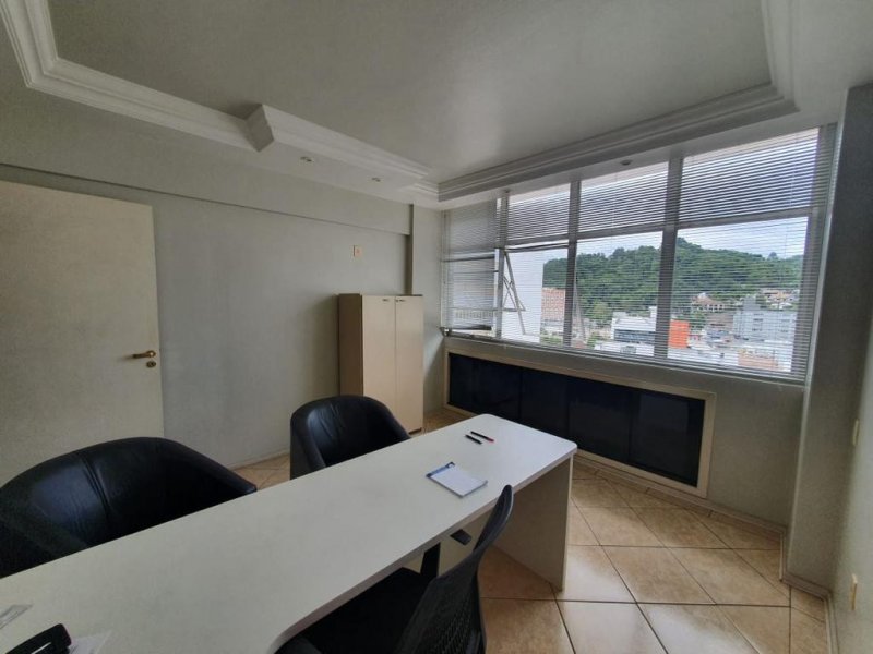 Comercial à venda Centro com 68m² e  quartos por R$ 260.000 - 300472501-whatsapp-image-2021-03-21-at-16.jpeg