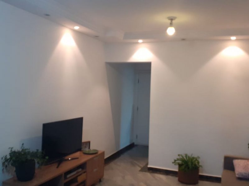 Apartamento à venda Água Branca com 69m² e 2 quartos por R$ 650.000 - 1969261053-sala-fatima-2.jpg