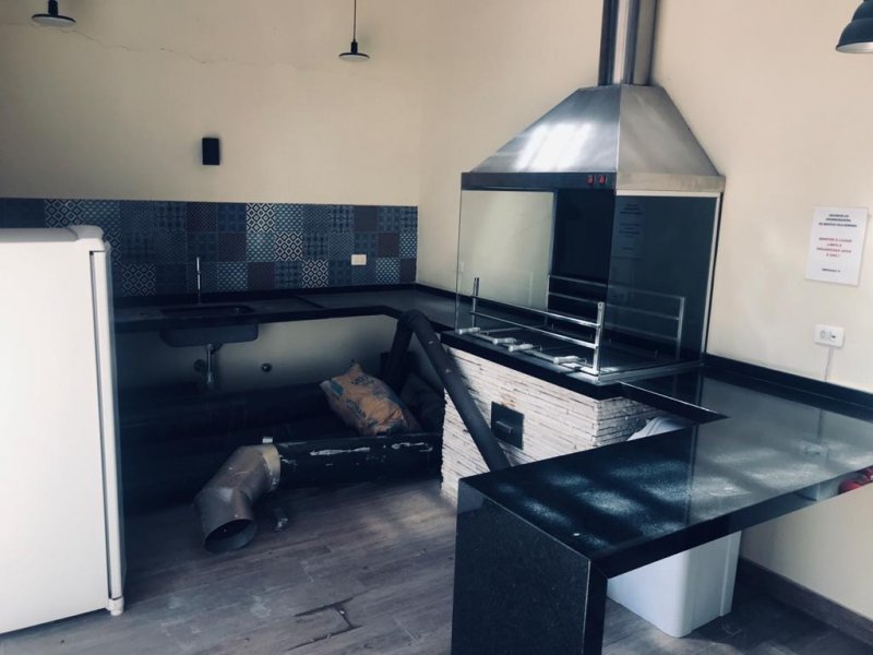 Apartamento à venda Água Branca com 69m² e 2 quartos por R$ 650.000 - 2096174377-churrasqueira.jpg