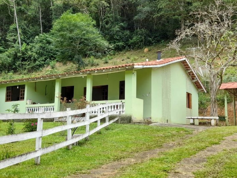 Sítio à venda Centro com 196000m² e 3 quartos por R$ 730.000 - 838984173-1dde805f-f96b-4a18-9b2c-01f93edccf9d.jpg