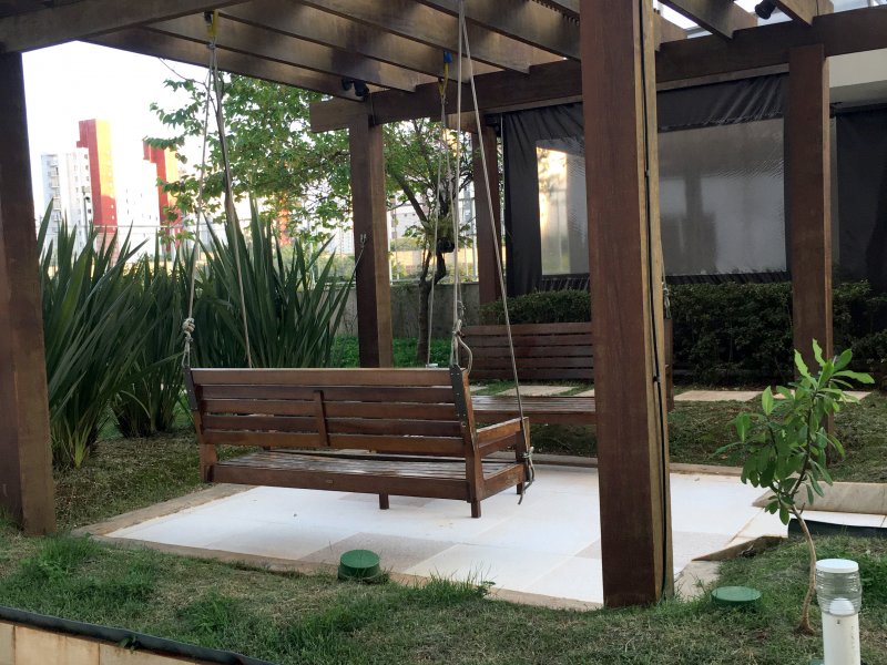 Apartamento à venda Liberdade com 45m² e 2 quartos por R$ 359.000 - 1138823347-banco-area-comum-churrasqueira.JPG