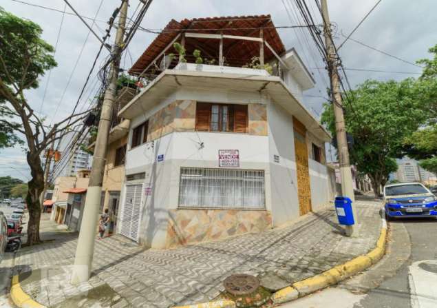 imóvel com 240m²