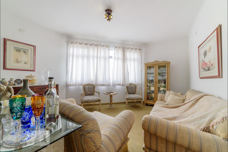 Casa para alugar Village Moutonnée com 240m² e 3 quartos por R$ 0 - 193639490-sala-1.jpg