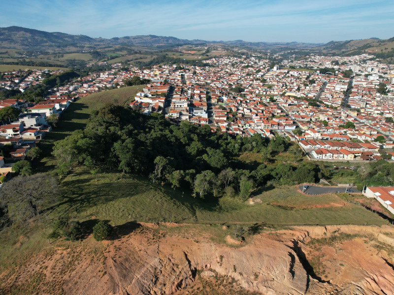 Terreno à venda Centro com 16457m² e 1 quarto por R$ 2.000.000 - copia-de-dji-00281.JPG