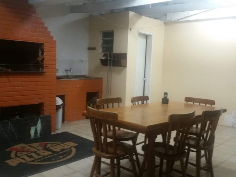 Casa à venda Bom Jesus com 240m² e 3 quartos por R$ 590.000 - 1669352460-inbound1447755038671970897.jpg
