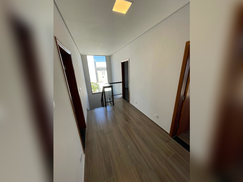 Casa de condomínio à venda Centro com 250m² e 3 quartos por R$ 849.000 - escada2.jpg