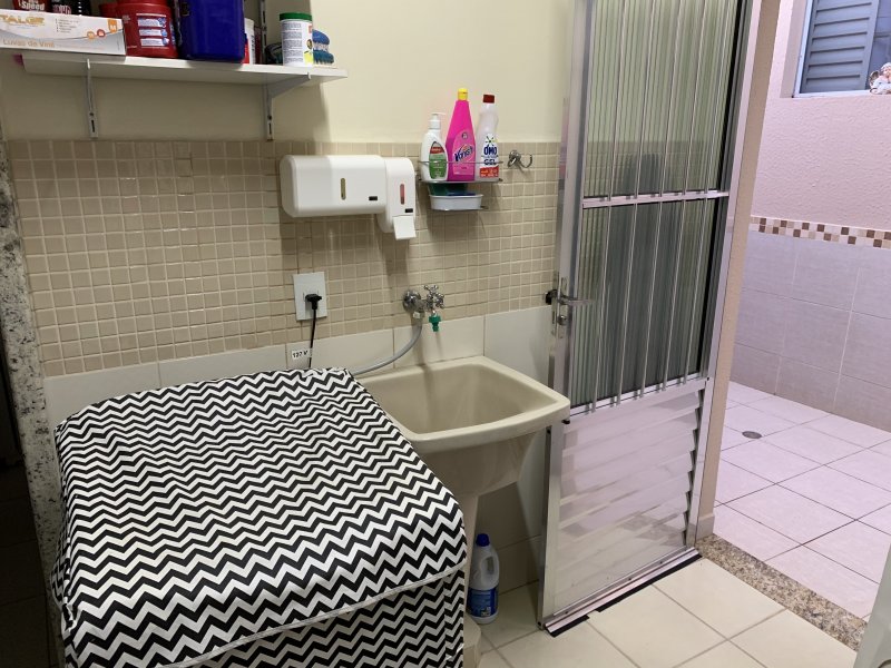 Casa à venda Jardim Bandeirantes com 220m² e 3 quartos por R$ 695.000 - 1958728463-bc72d73d-2b46-404f-b96f-2dc2e9313d99.jpeg