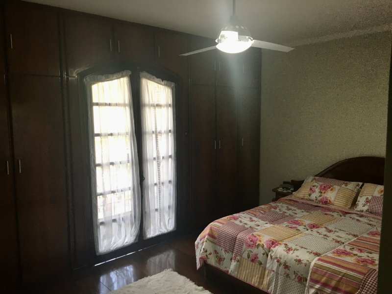 Casa à venda Vila Galvão com 174m² e 3 quartos por R$ 850.000 - 475665038-img-e8033.JPG