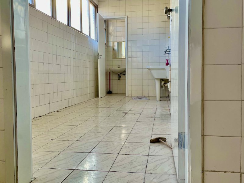 Apartamento para alugar Santa Cecília com 180m² e 3 quartos por R$ 3.900 - 1161975536-11-area-de-servico.jpeg