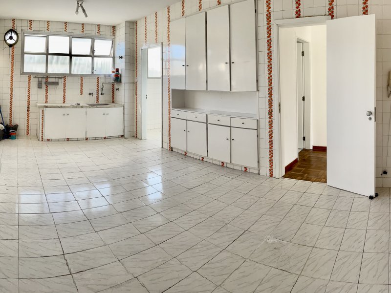 Apartamento para alugar Santa Cecília com 180m² e 3 quartos por R$ 3.900 - 633794686-3-cozinha.jpeg