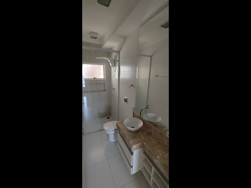 Casa à venda Jardim Paraíso com 161m² e 2 quartos por R$ 530.000 - 335753288-banheiro2.jpg