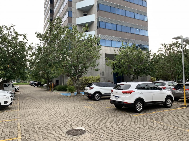 Comercial para alugar Barra da Tijuca com 29m² e  quartos por R$ 1.200 - 1929379496-a7fe3bcc-8a6d-49dd-87a8-c02fb3b1acc9.jpeg
