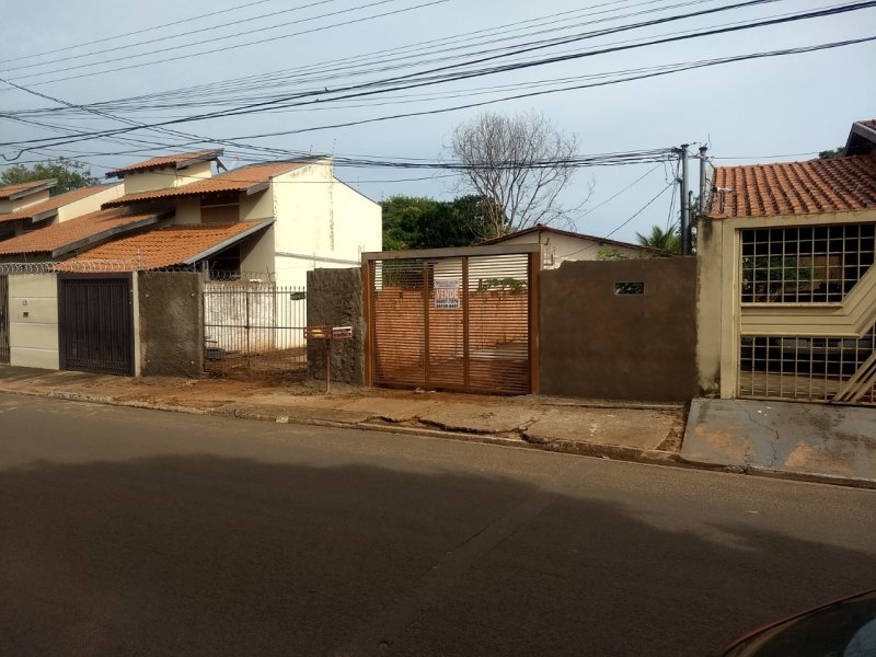 Casa à venda Jardim Itatiaia com 60m² e 2 quartos por R$ 250.000 - 177493537-casa-no-jardim-vitoria-02.jpg