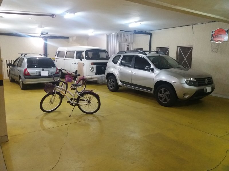 Casa de condomínio à venda Vila Lucinda com 235m² e 3 quartos por R$ 700.000 - 1518468247-c-garagem-10.jpg