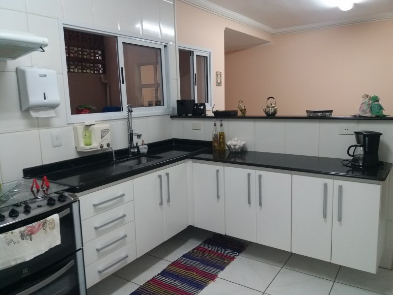 Casa de condomínio à venda Vila Lucinda com 235m² e 3 quartos por R$ 700.000 - 1538592282-f-cozinha-3.jpg