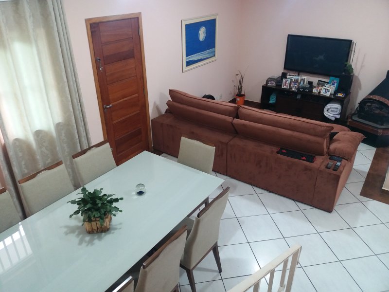 Casa de condomínio à venda Vila Lucinda com 235m² e 3 quartos por R$ 700.000 - 1713465593-j-sala-3.jpg