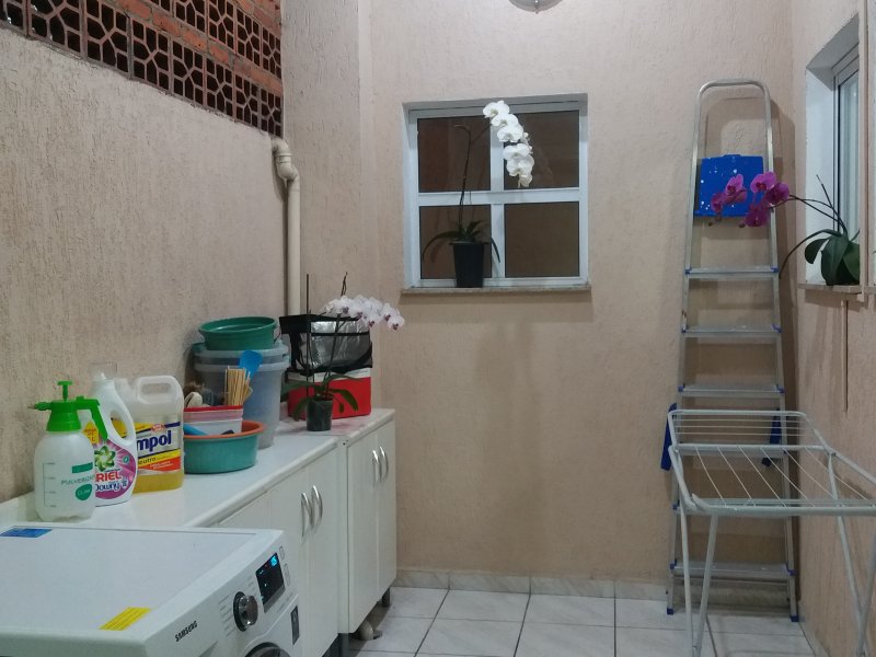 Casa de condomínio à venda Vila Lucinda com 235m² e 3 quartos por R$ 700.000 - 253177350-g-lavanderia-2.jpg