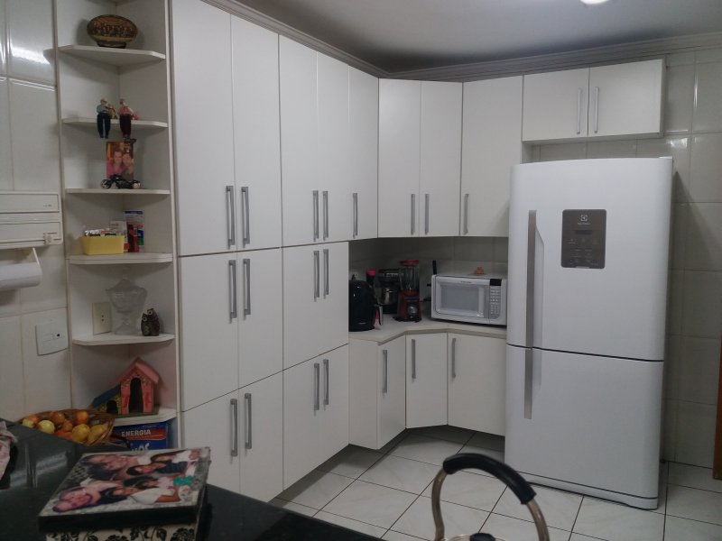 Casa de condomínio à venda Vila Lucinda com 235m² e 3 quartos por R$ 700.000 - 457389950-f-cozinha-1.jpg