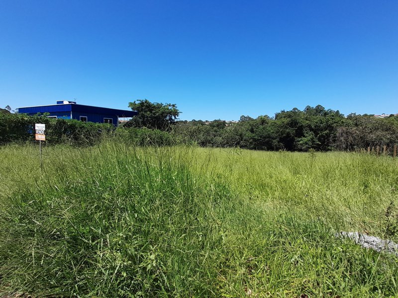 imóvel com 1000m² - Centro - São Pedro