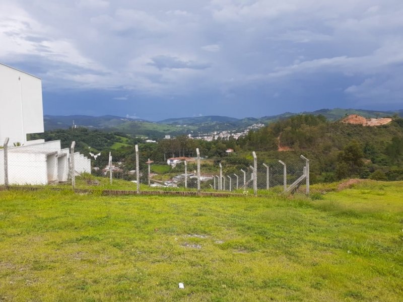 Terreno à venda Jardim Santa Helena com 758m² e  quartos por R$ 320.000 - 1846519716-screenshot-20210405-181658-whatsapp.jpg
