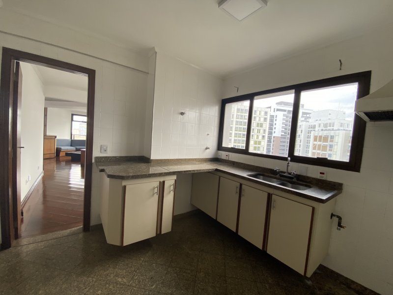 Apartamento para alugar Vila Mariana com 150m² e 4 quartos por R$ 6.500 - 218413537-img-8216.JPG