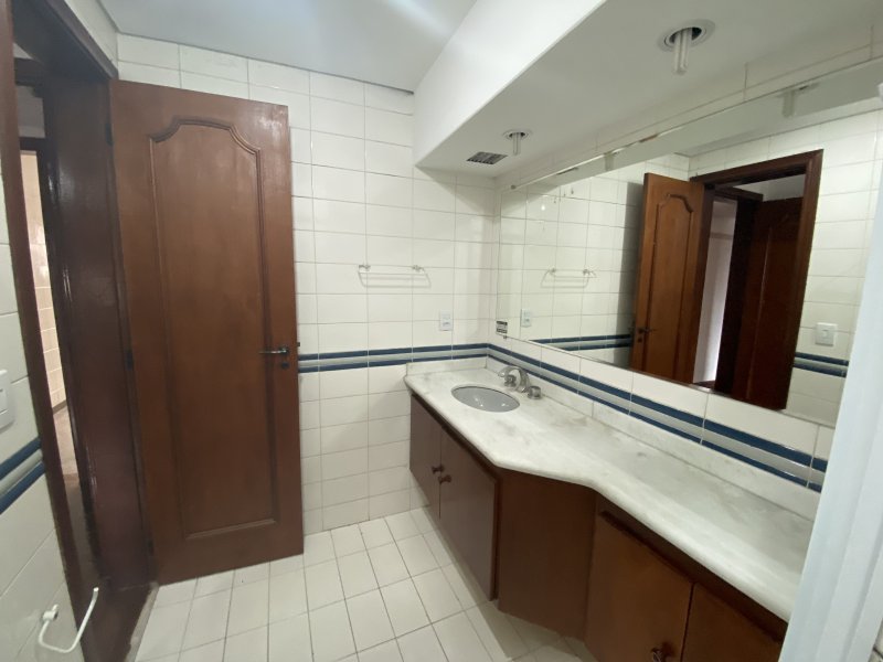 Apartamento para alugar Vila Mariana com 150m² e 4 quartos por R$ 6.500 - 69863733-img-8191.JPG