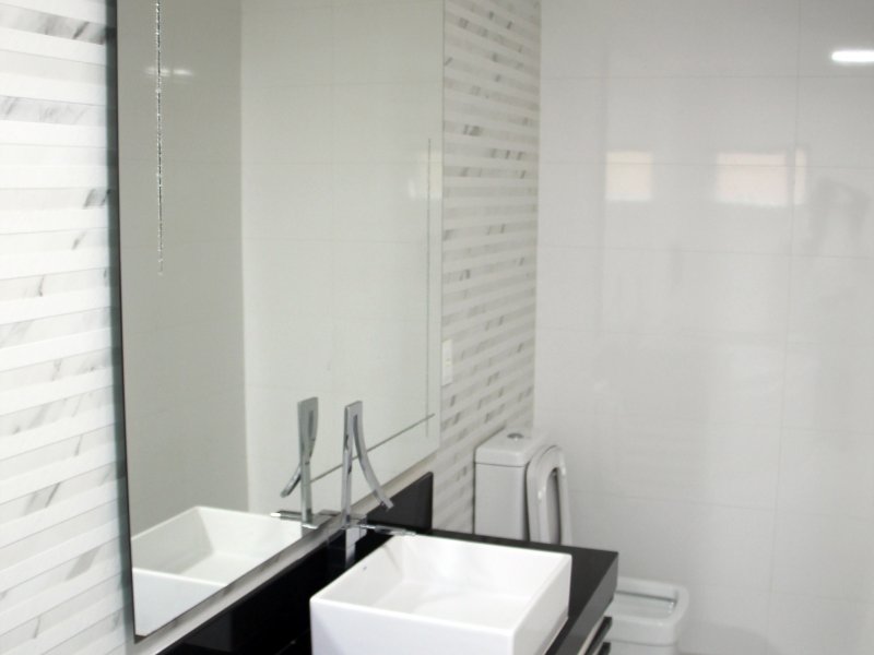 Casa à venda Vila Esperia Ou Giglio com 440m² e 4 quartos por R$ 1.290.000 - 544516676-20-banheiro-suite-maste-detalhe-pia.jpg