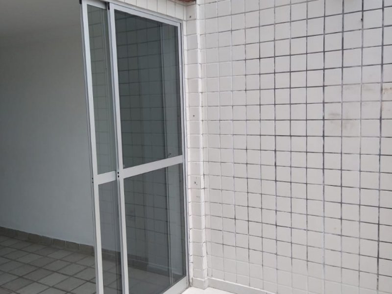 Apartamento à venda IPUTINGA com 80m² e 3 quartos por R$ 240.000 - 1544378529-varanda-vista-externa-2.jpeg
