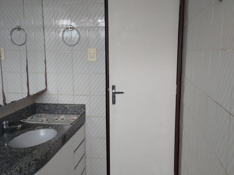 Apartamento à venda IPUTINGA com 80m² e 3 quartos por R$ 240.000 - 1793723271-wc-social-porta.jpeg
