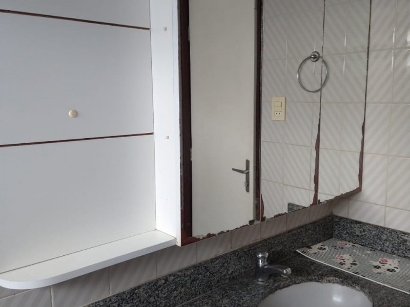 Apartamento à venda IPUTINGA com 80m² e 3 quartos por R$ 240.000 - 69643574-wc-social-armario.jpeg