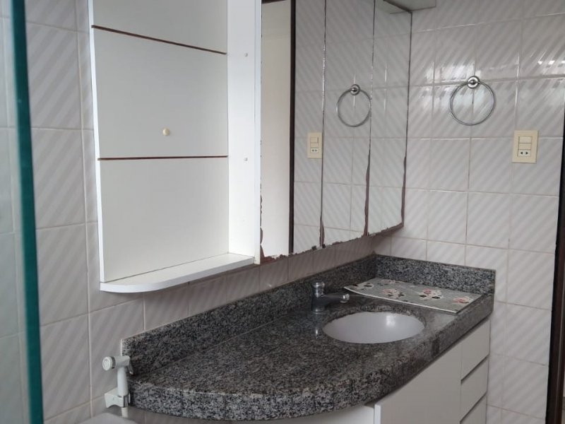 Apartamento à venda IPUTINGA com 80m² e 3 quartos por R$ 240.000 - 980777774-wc-social-armario-3.jpeg