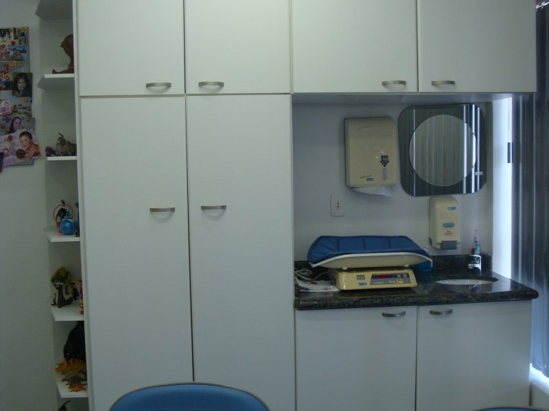 Comercial à venda Centro com 36m² e 1 quarto por R$ 170.000 - 99440892-consultorio-4.JPG