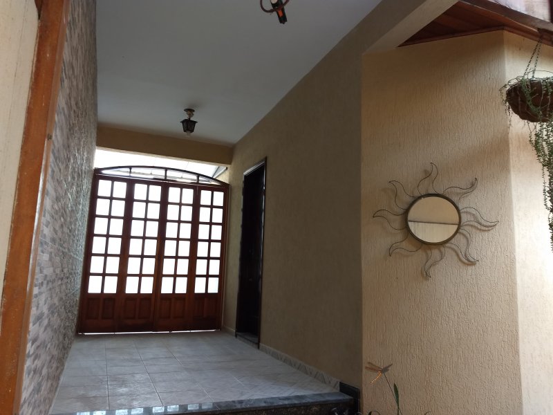 Casa à venda Jardim Vila Galvão com 210m² e 3 quartos por R$ 630.000 - 1279017166-hall.jpg