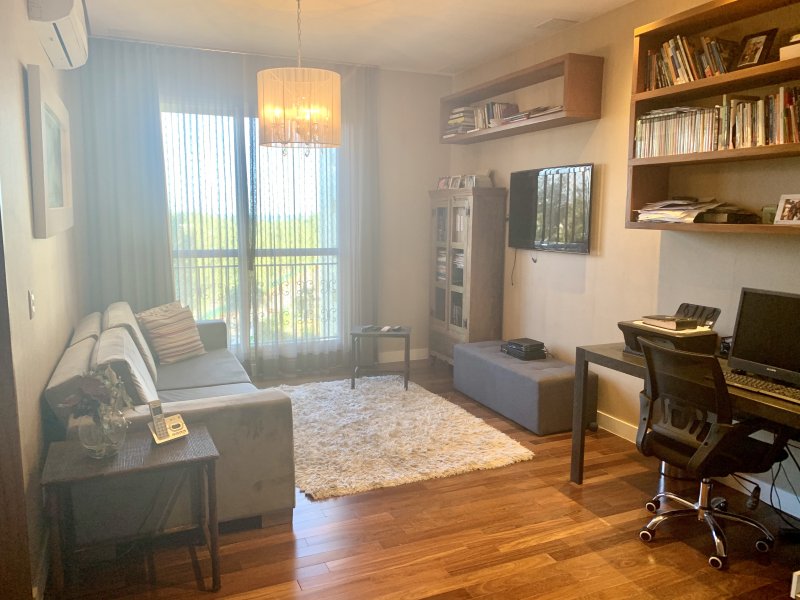 Apartamento à venda Barra da Tijuca com 292m² e 4 quartos por R$ 3.500.000 - 1755161416-1a557b51-5cbb-418b-a011-2f616afc187f.jpeg